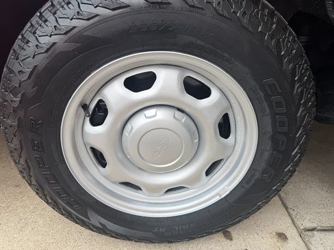 Used 2014 Ford F150 XL w/ Equipment Group 101A Mid RWD image 28