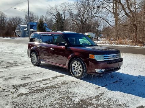 Used 2009 Ford Flex SEL image 4