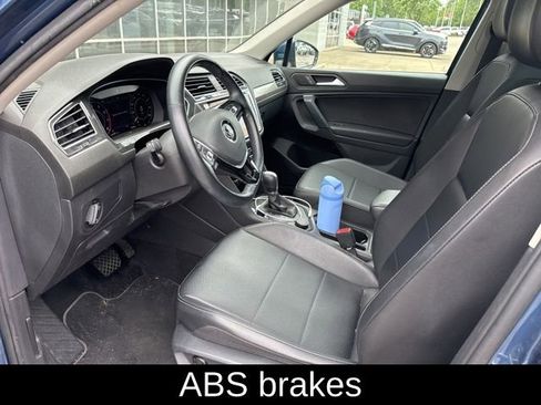 Used 2019 Volkswagen Tiguan SEL AWD/4WD image 8