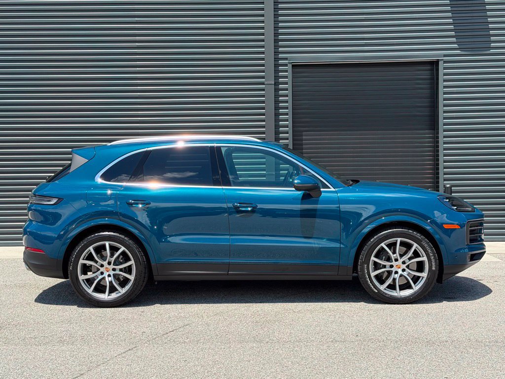 Certified 2026 Porsche Cayenne AWD/4WD image 23