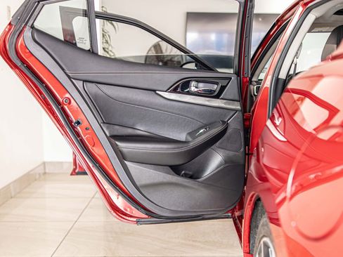Used 2023 Nissan Maxima SL FWD image 35