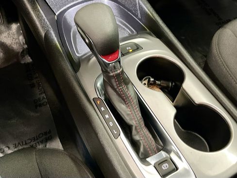 Used 2025 Chevrolet Malibu RS FWD image 16