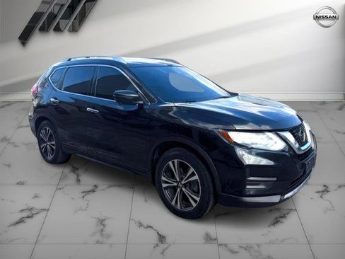 Used 2019 Nissan Rogue SV w/ Sun & Sound Touring Package image 6