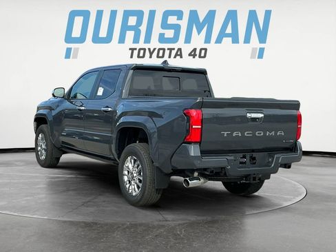 Used 2025 Toyota Tacoma Limited image 5