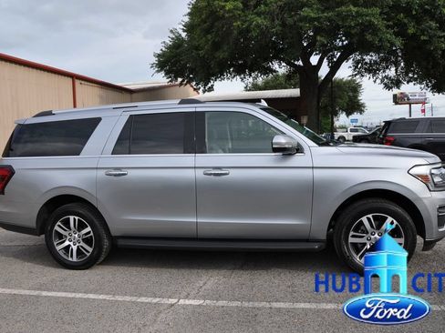 Used 2024 Ford Expedition Max Limited AWD/4WD image 6