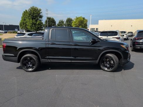 Used 2025 Honda Ridgeline Black Edition image 6