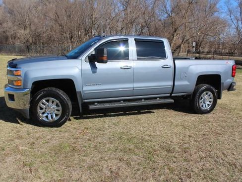 Used 2015 Chevrolet Silverado 2500 LT image 3