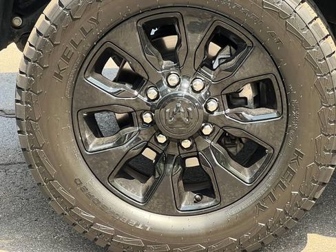 Used 2024 RAM 3500 Limited AWD/4WD image 7