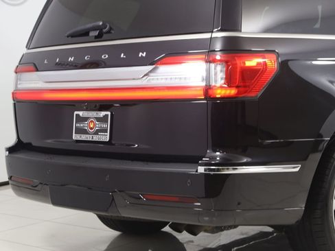 Used 2020 Lincoln Navigator Reserve AWD/4WD image 43