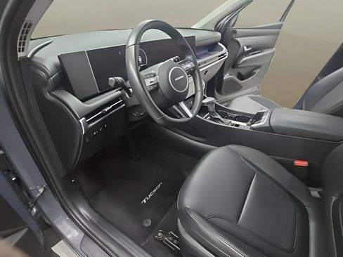 Certified 2025 Hyundai Tucson SEL AWD/4WD image 10