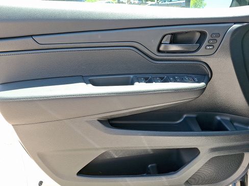 New 2026 Honda Odyssey EX-L image 9