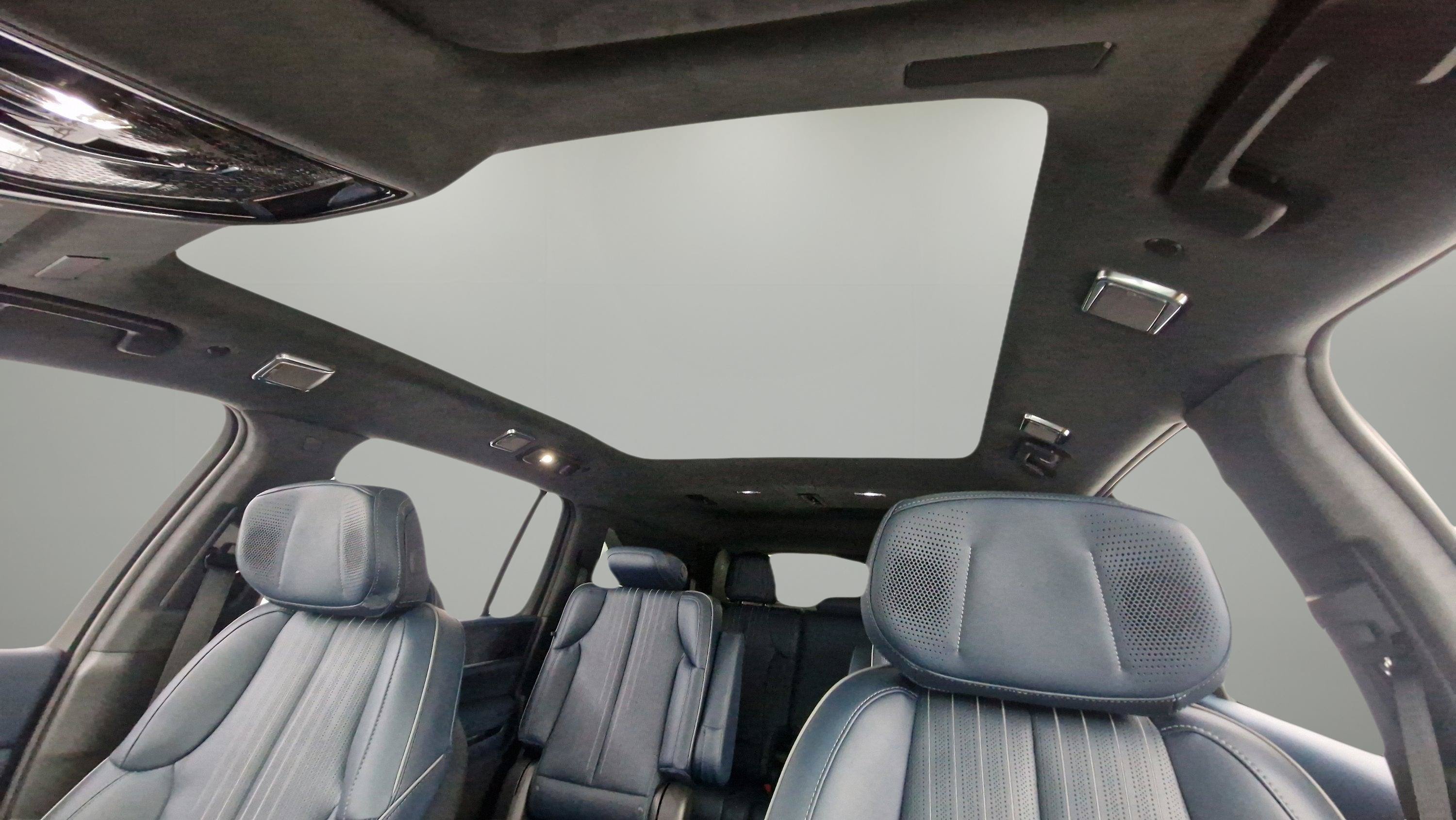 New 2025 Cadillac Escalade IQ Sport 2 w/ LPO, ONYX Package AWD/4WD image 12