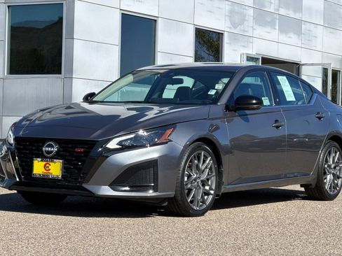 Used 2023 Nissan Altima 2.0 SR image 8