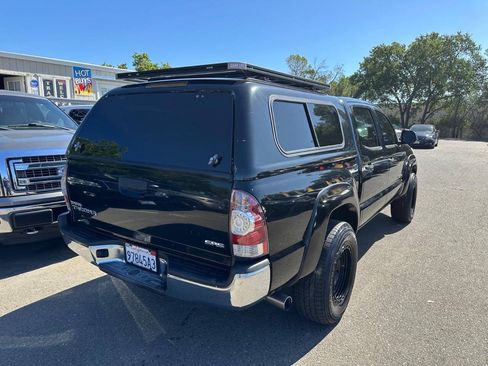 Used 2015 Toyota Tacoma PreRunner w/ SR5 Package RWD image 7