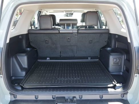 Used 2023 Toyota 4Runner TRD Off-Road Premium w/ Off Road Premium Plus Package AWD/4WD image 11