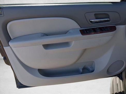 Used 2010 Chevrolet Tahoe LT image 10