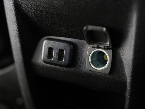 Used 2017 Chevrolet Colorado Z71 image 41