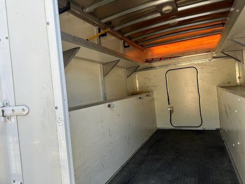 Used 2016 Ford E-350 and Econoline 350 Super Duty w/ Power Windows & Locks Group image 12