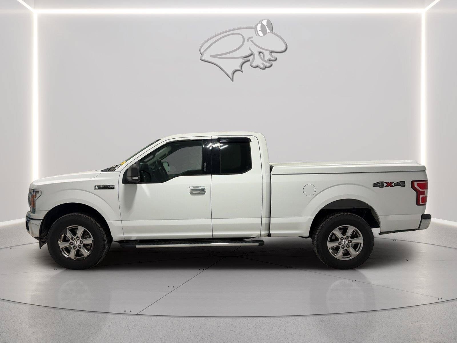 Used 2020 Ford F150 XLT w/ Equipment Group 302A Luxury AWD/4WD image 2