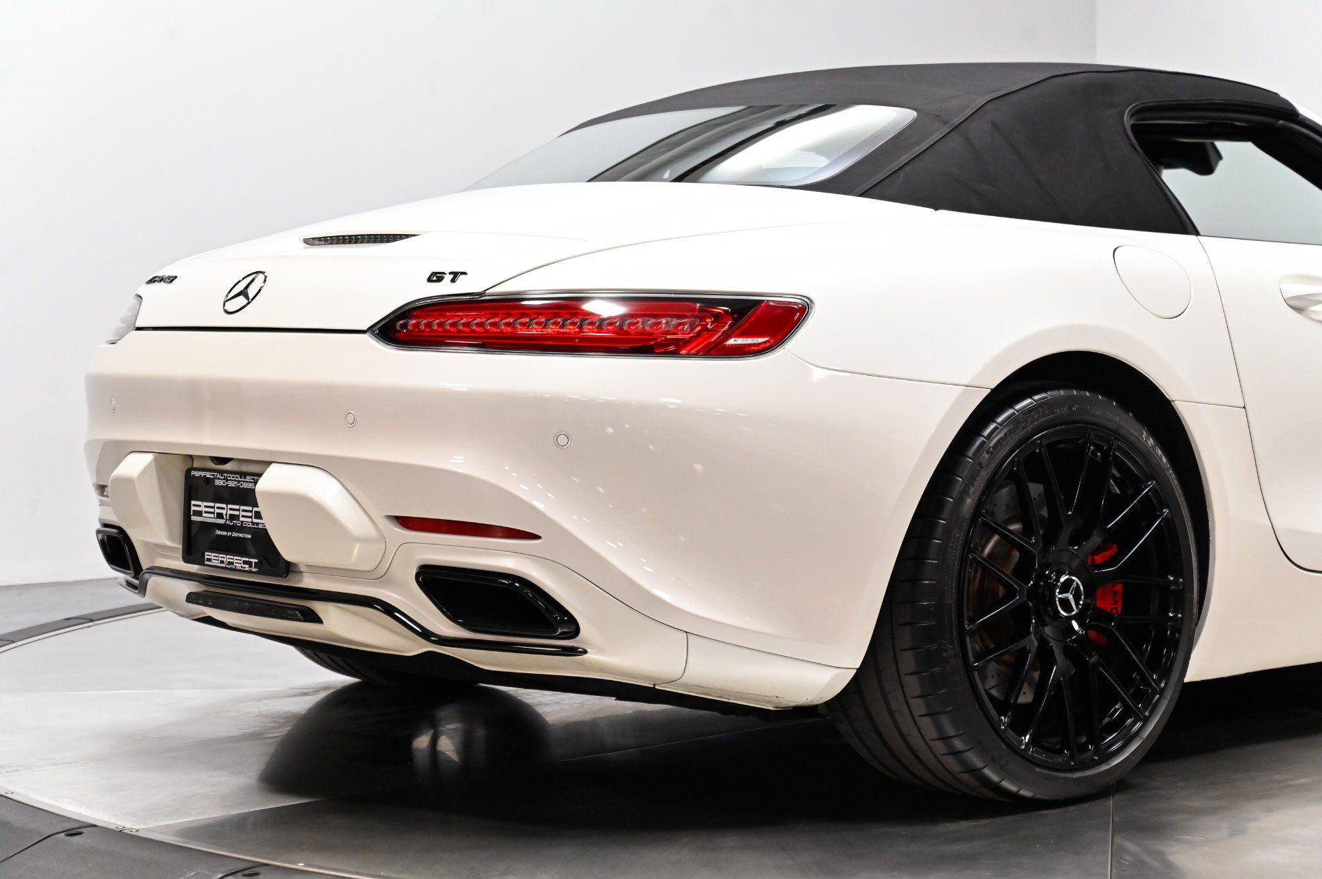 Used 2018 Mercedes-Benz AMG GT Roadster image 13