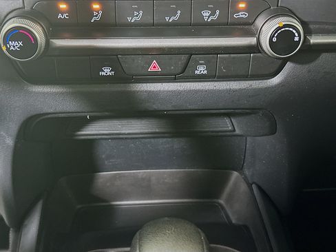 Used 2022 MAZDA CX-30 AWD 2.5 S image 23