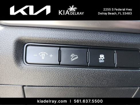 Used 2024 Kia Telluride LX FWD image 25