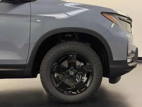 New 2026 Honda Ridgeline Black Edition image 12