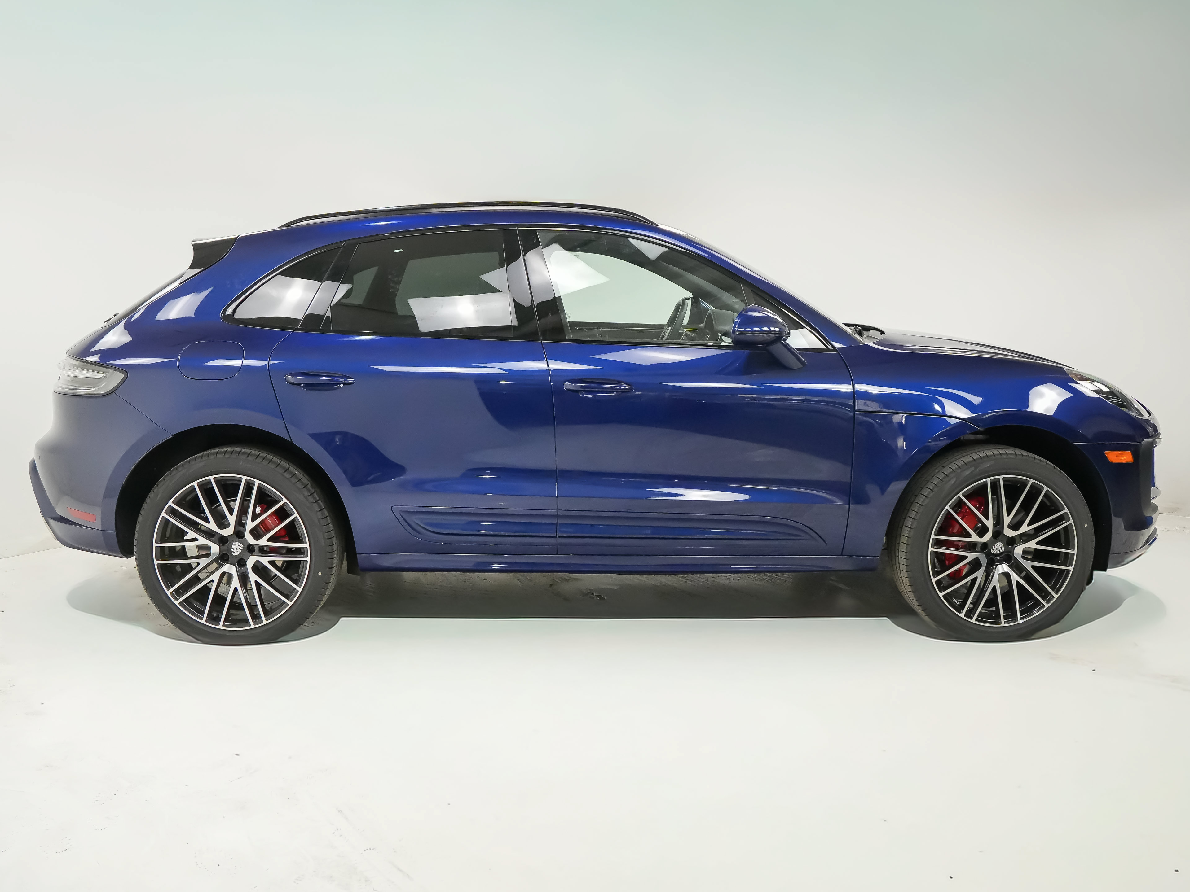 Certified 2026 Porsche Macan S AWD/4WD image 9