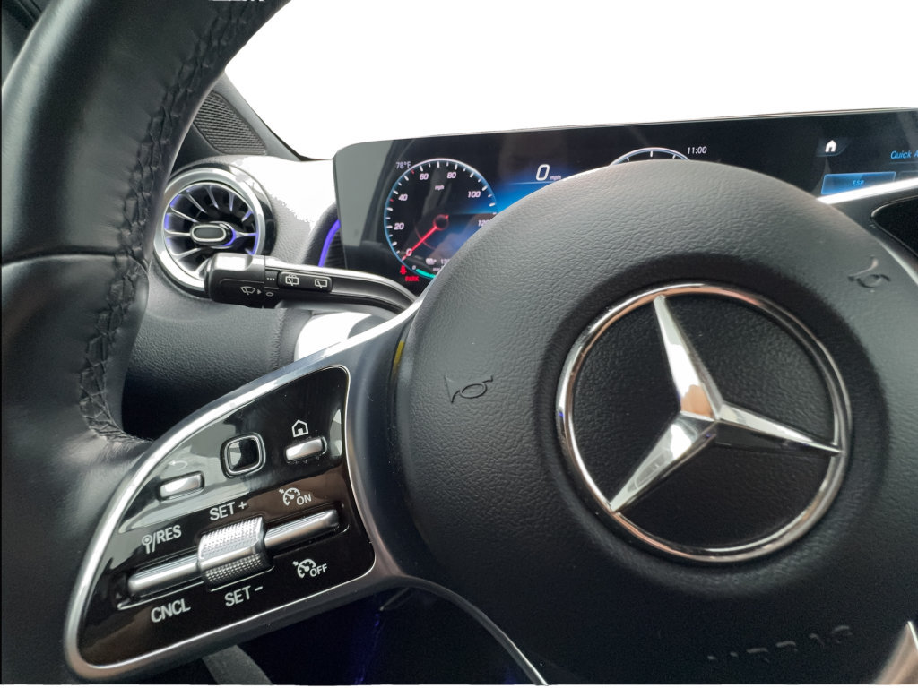 Used 2023 Mercedes-Benz EQB 300 4MATIC w/ Exclusive Package image 41