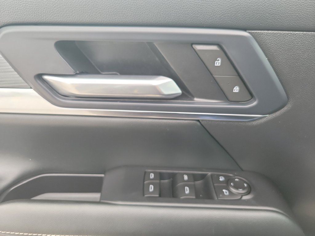 Used 2026 GMC Terrain Elevation FWD image 32