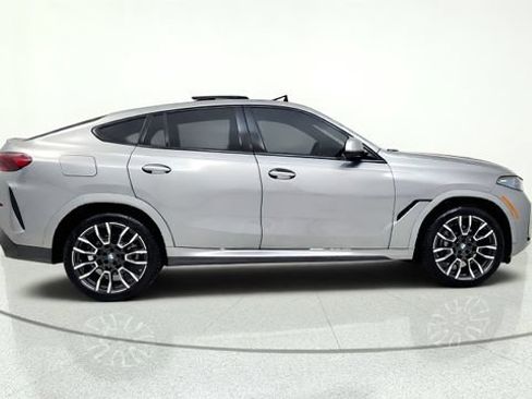 Used 2026 BMW X6 xDrive40i AWD/4WD image 10