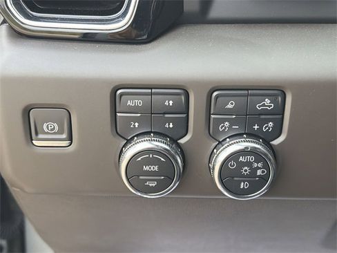 Certified 2024 GMC Sierra 1500 Denali w/ Technology Package image 17