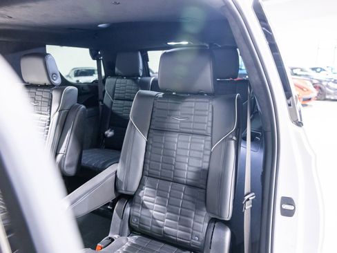 Used 2024 Cadillac Escalade V AWD/4WD image 39