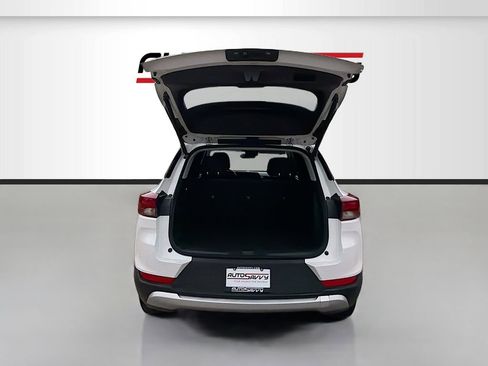 Used 2024 Chevrolet TrailBlazer LT w/ Convenience Package image 24