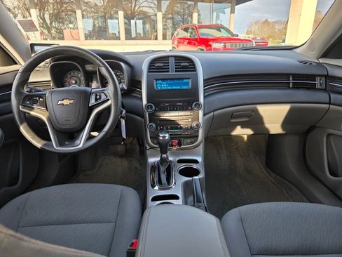 Used 2015 Chevrolet Malibu LS image 5
