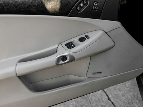 Used 2006 Chevrolet Corvette Coupe w/ Preferred Equipment Group image 40