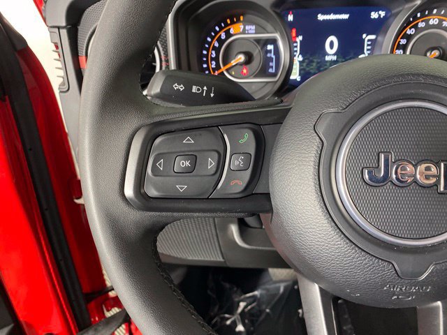 Used 2025 Jeep Wrangler Unlimited Rubicon AWD/4WD image 24