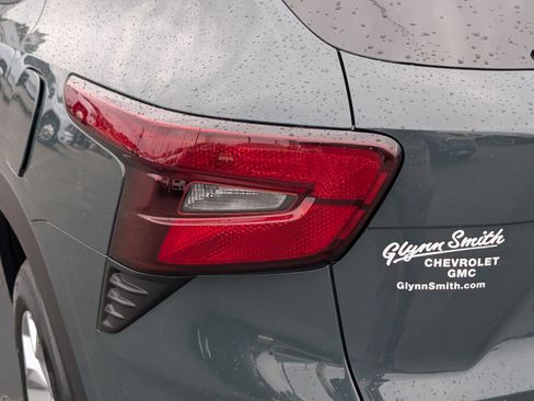 New 2026 Chevrolet Trax LS w/ LS Convenience Package image 11