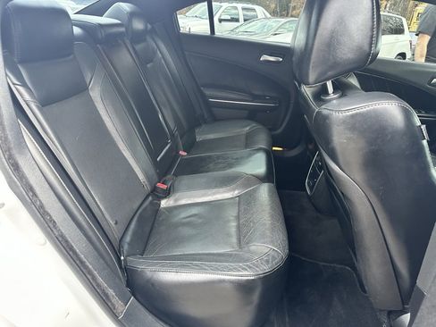 Used 2015 Dodge Charger R/T w/ Plus Group image 28