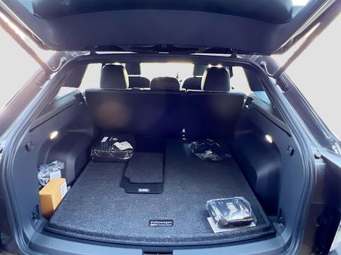 New 2024 Volkswagen Atlas Cross Sport SEL Premium R-Line AWD/4WD image 27