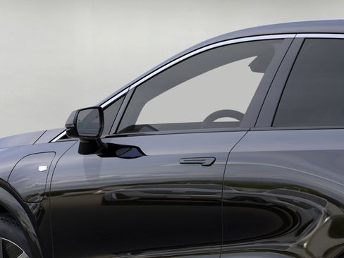 New 2026 Cadillac Optiq Luxury 1 image 12