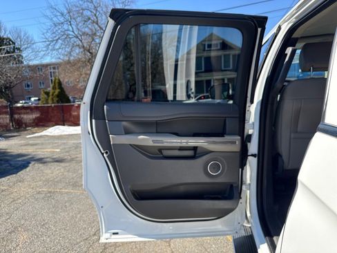 Used 2020 Ford Expedition Max XLT w/ Equipment Group 202A image 13