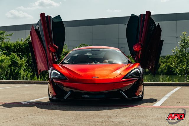 Used 2016 McLaren 570S Coupe RWD image 17