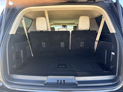 Used 2024 Ford Expedition Max Platinum image 6