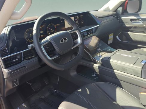 Used 2025 INFINITI QX80 Sensory image 21