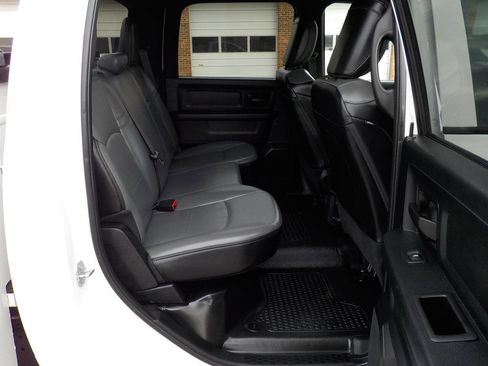 Used 2021 RAM 2500 Tradesman w/ Chrome Appearance Group image 25