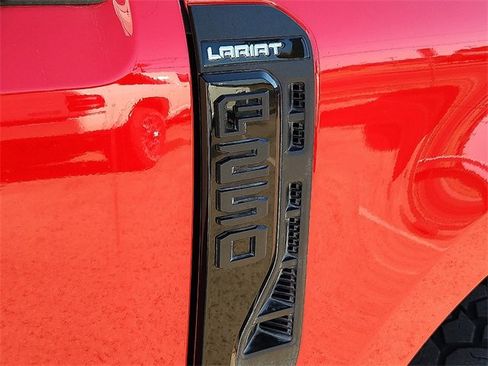 Used 2024 Ford F250 Lariat w/ Sport Appearance Package image 7