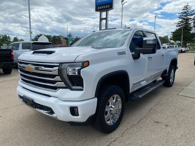 Used 2024 Chevrolet Silverado 2500 High Country w/ High Country Premium Package AWD/4WD image 7