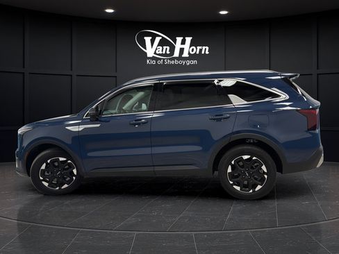 Used 2025 Kia Sorento S w/ Panoramic Sunroof Package AWD/4WD image 4