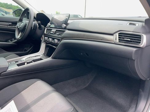 Used 2021 Honda Accord EX image 24